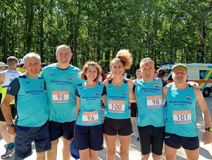 Team completo Sannio Runners Dropexpress - squadra podistica amatoriale di Benevento